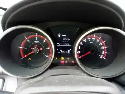 Автозапчастина б/у панель інструментів для ssangyong tivoli premium 4x2 посилання на oem iam 8021035100 e3-a3-18-2 63211701200276