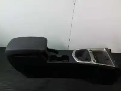 Автозапчасти б/у центральная консоль за ssangyong tivoli premium 4x2 ссылки oem iam  p2-a2-14 