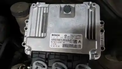 Peça sobressalente para automóvel em segunda mão Centralina De Motor Uce por PEUGEOT 407 ST Confort Referências OEM IAM 9658945280  0281011633