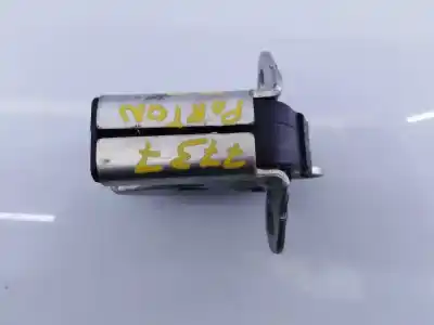 Автозапчасти б/у замок багажника/ворот за fiat doblo active ссылки oem iam  e2-b2-4-1 