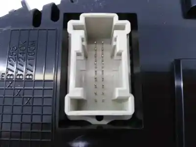 Peça sobressalente para automóvel em segunda mão quadrante por citroen c4 lim. sport referências oem iam a2c82218300 e3-b2-44-2 