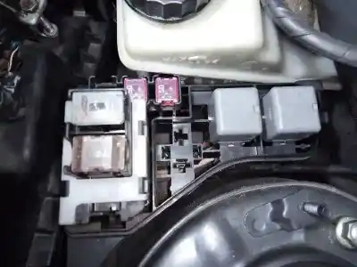 Peça sobressalente para automóvel em segunda mão CAIXA DE FUSÍVEIS E RELÉS por TOYOTA AVENSIS (_T25_)  Referências OEM IAM   