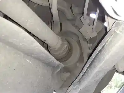 Peça sobressalente para automóvel em segunda mão Manga De Eixo Traseira Esquerda por MERCEDES CLASE C (W205) LIM. C 220 CDI BlueTEC (205.004) Referências OEM IAM   