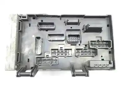 Gebrauchtes Autoersatzteil relais sicherungskasten multifunktionsrelais zum chrysler voyager (rg) 2.8 crd cat oem-iam-referenzen p05144509a  t076600192