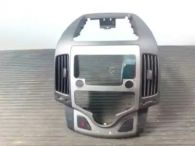 Second-hand car spare part air ventilation grille for hyundai i30 1.6 crdi oem iam references  e2-b5-29-2 