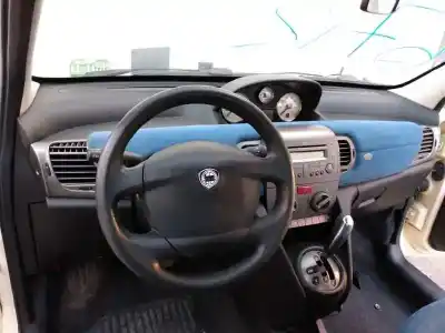 Peça sobressalente para automóvel em segunda mão tablier por lancia ypsilon (101) 1.3 16v multijet argento referências oem iam 0735352911