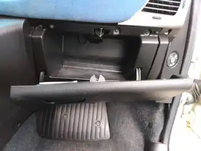 Автозапчастина б/у бардачок для lancia ypsilon (101) 1.3 16v multijet argento посилання на oem iam 0735340047  