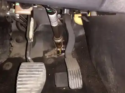 Pièce détachée automobile d'occasion Pédale D'accélérateur pour PEUGEOT 208 Access Références OEM IAM 9671433780  6PV00994941