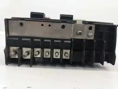 Second-hand car spare part fuse box unit for volkswagen scirocco (137) 1.4 tsi (118kw) oem iam references 8h2806099028 e2-a1-4-2 