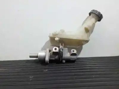 Peça sobressalente para automóvel em segunda mão Bomba De Travões por RENAULT CLIO III (2005-0) 1.5 dCi Diesel CAT Referências OEM IAM 1123 P3-B9-8-1 
