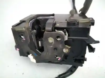 Pièce détachée automobile d'occasion serrure de porte arrière gauche pour citroen c4 picasso attraction références oem iam 981031880 e1-a4-32-1 