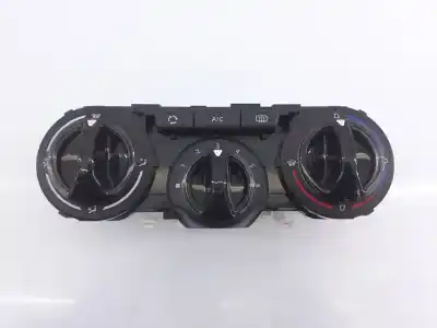 Peça sobressalente para automóvel em segunda mão COMANDO DE SOFAGEM (CHAUFFAGE / AR CONDICIONADO)  por PEUGEOT 208  Referências OEM IAM 9819611577 E3-B2-29-3 