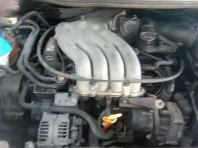 Pièce détachée automobile d'occasion moteur complet pour volkswagen new beetle cabriolet 2.0 références oem iam aeg  