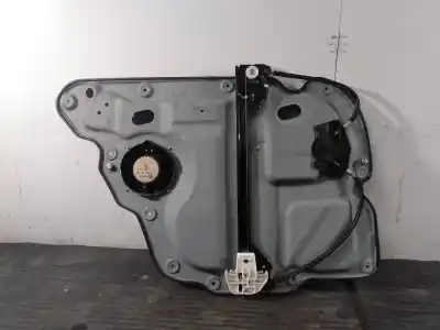 Gebrauchtes Autoersatzteil  zum VOLKSWAGEN TOURAN (1T3)  OEM-IAM-Referenzen 1T0839730Q P2-B3-28 