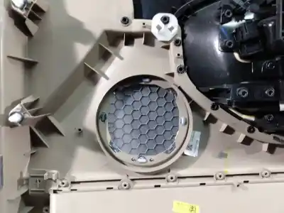 Pezzo di ricambio per auto di seconda mano rivestimento porta anteriore sinistro per land rover evoque pure riferimenti oem iam  p2-b3-22 