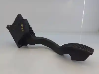 Second-hand car spare part accelerator pedal for opel corsa d cosmo oem iam references 13305804  