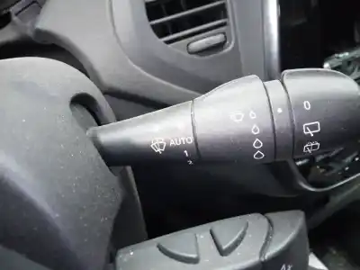 Peça sobressalente para automóvel em segunda mão  por RENAULT CAPTUR  Referências OEM IAM   