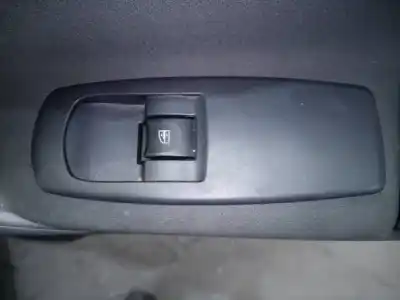 Автозапчасти б/у выключатель переднего правого окна за RENAULT KOLEOS Dynamique ссылки OEM IAM   
