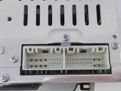 Second-hand car spare part audio system / radio cd for hyundai i30 (gd) essence oem iam references 96170a6210gu e3-a3-46-3 