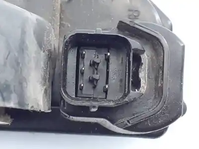 Second-hand car spare part front right door lock for ssangyong rodius xdi oem iam references  e1-b3-3-2 