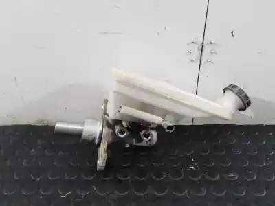 Peça sobressalente para automóvel em segunda mão bomba de travões por mercedes-benz clase a (w176) a 220 cdi (176.003) referências oem iam a2464300002