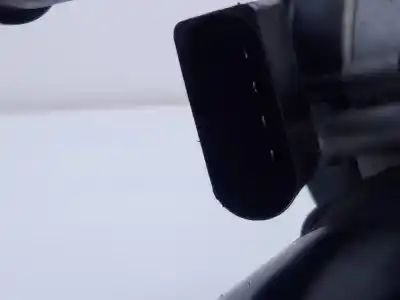 Автозапчасти б/у мотор переднего стеклоочистителя за opel zafira (c) selective start/stop ссылки oem iam w000027199 e2-b6-15-2 w000027365
