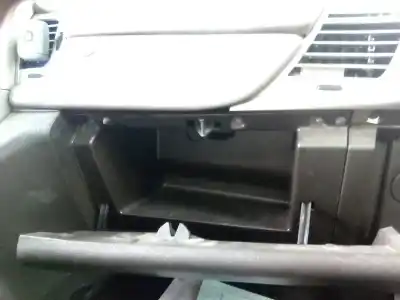 Pezzo di ricambio per auto di seconda mano scatola di guanti per lancia ypsilon (101) 1.3 multijet 16v oro (10.2006->) 75 cv / 55 kw riferimenti oem iam   