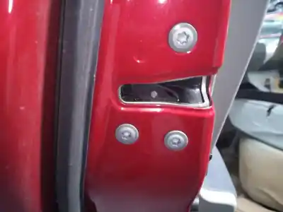 Автозапчасти б/у замок задней левой двери за TOYOTA PRIUS (NHW30) Plug-in Hybrid Advance ссылки OEM IAM   