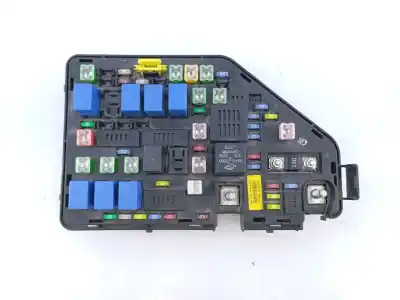 Second-hand car spare part fuse box unit for ssangyong korando premium 4x2 oem iam references 