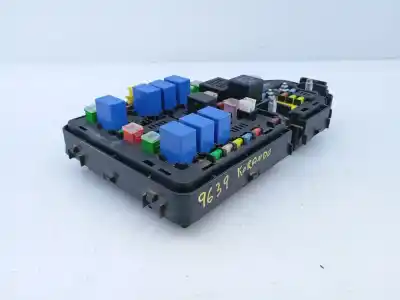 Second-hand car spare part fuse box unit for ssangyong korando premium 4x2 oem iam references  e3-a3-13-4 