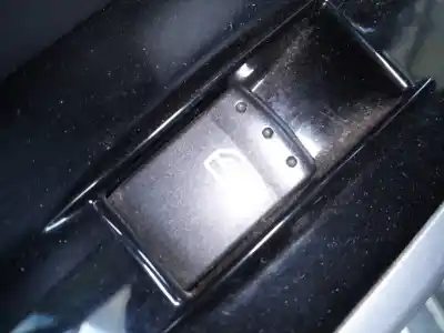 Second-hand car spare part rear left power window switch for ssangyong korando premium 4x2 oem iam references 