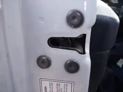 Автозапчасти б/у замок левой передней двери за iveco daily ka caja cerrada 45c... batalla 3000l ссылки oem iam 