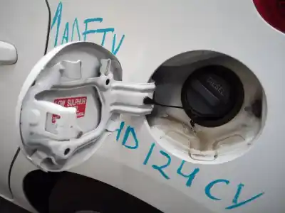 Second-hand car spare part outer fuel cap for toyota auris active oem iam references   