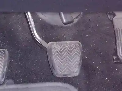 Second-hand car spare part brake pedal for toyota auris active oem iam references 