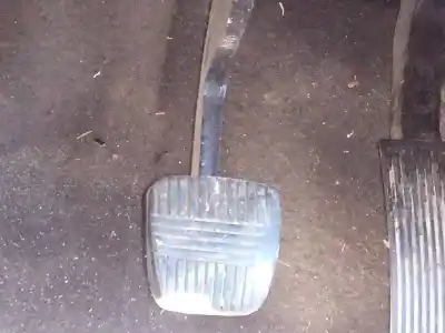 Second-hand car spare part Brake Pedal for NISSAN NAVARA PICK-UP (D40M) Doble Cab SE 4X4 OEM IAM references   
