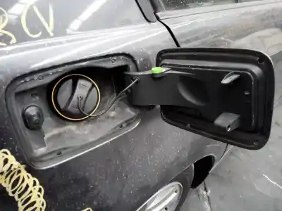 Pezzo di ricambio per auto di seconda mano tappo esterno del carburante per bmw serie 3 berlina (e90) 320d riferimenti oem iam   