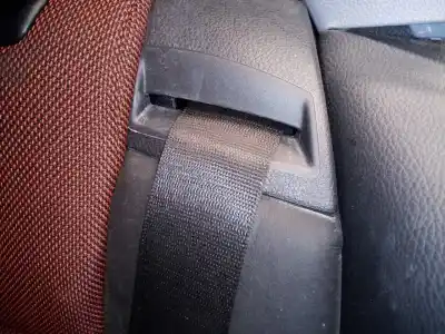 Peça sobressalente para automóvel em segunda mão cinto de segurança traseiro esquerdo por bmw serie 1 berlina (e81/e87) 118d referências oem iam 