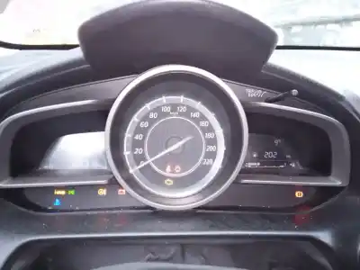 Peça sobressalente para automóvel em segunda mão quadrante por mazda 2 lim. () center-line referências oem iam d473cda6gf e3-b5-3-2 190515040