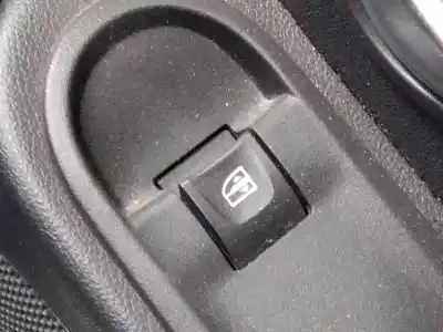 Автозапчасти б/у выключатель переднего правого окна за DACIA DUSTER Ambiance 4x2 ссылки OEM IAM   