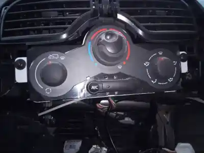 Recambio de automóvil de segunda mano de mando calefaccion / aire acondicionado para renault kangoo expression referencias oem iam   