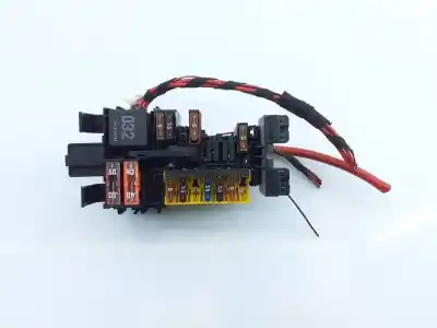 Peça sobressalente para automóvel em segunda mão caixa de fusíveis e relés por mercedes clase c (w205) lim. c 220 cdi bluetec (205.004) referências oem iam a2059067200