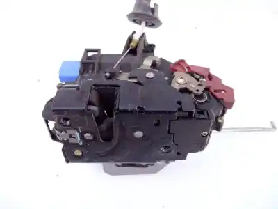 Pièce détachée automobile d'occasion serrure de porte avant droite pour audi a3 (8p) 1.9 tdi références oem iam 4e1837016 e1-b6-52-1 