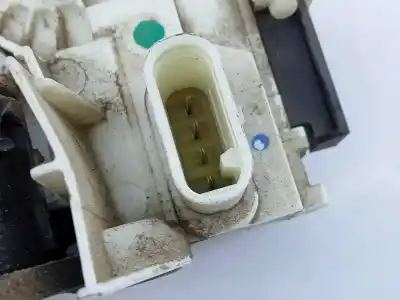 Second-hand car spare part rear right door lock for dodge caliber se oem iam references 04589414ac e3-b5-4-2 