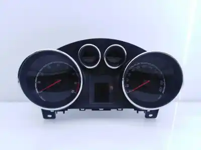 Автозапчастина б/у панель інструментів для OPEL MERIVA B Cosmo Посилання на OEM IAM 13346172 E2-B6-23-4 