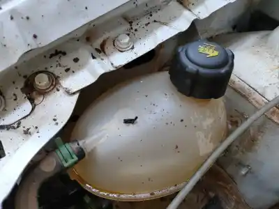 Peça sobressalente para automóvel em segunda mão depósito de expansão por dacia sandero ambiance referências oem iam 