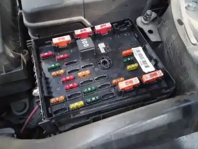 Second-hand car spare part fuse box unit for volkswagen passat variant (365) advance bluemotion oem iam references 3g0037125a