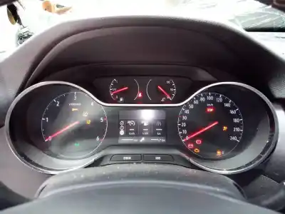 Автозапчастина б/у панель інструментів для opel crossland x excellence посилання на oem iam 9826136080 e3-a5-25-4 