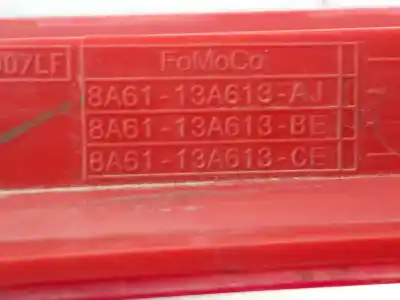 Peça sobressalente para automóvel em segunda mão farolim de travão central por ford focus lim. business referências oem iam 8a6113a613aj e2-b3-59-2 8a6113a613be