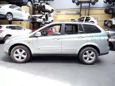 Автозапчастина б/у коробка передач для ssangyong kyron 200 xdi limited посилання на oem iam g3102009014 m1-b3-126 mad460500533