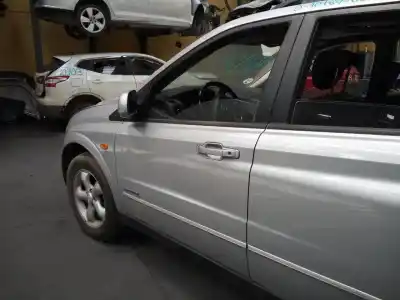Автозапчастина б/у передні ліві двері для ssangyong kyron 200 xdi limited посилання на oem iam   